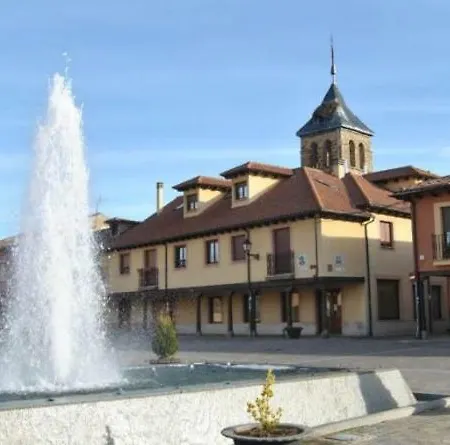 Mencia Feriehus Mansilla de las Mulas